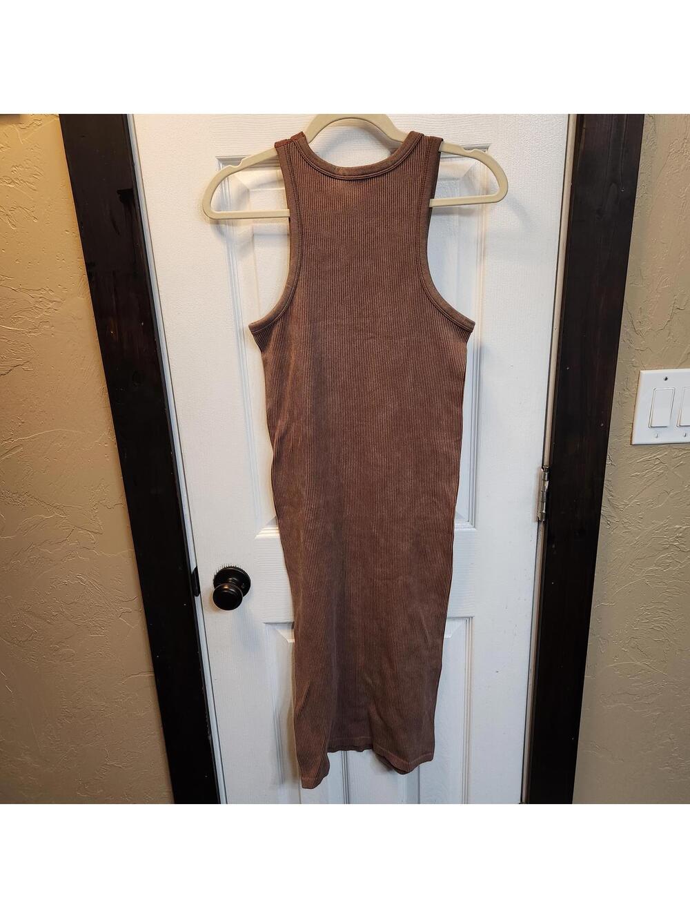 Almost Famous Brown Ribbed Sleeveless Bodycon Dress S/M - Picture 4 of 6